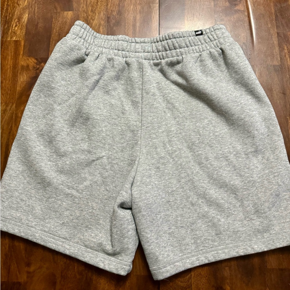PUMA sweatpant shorts - Medium